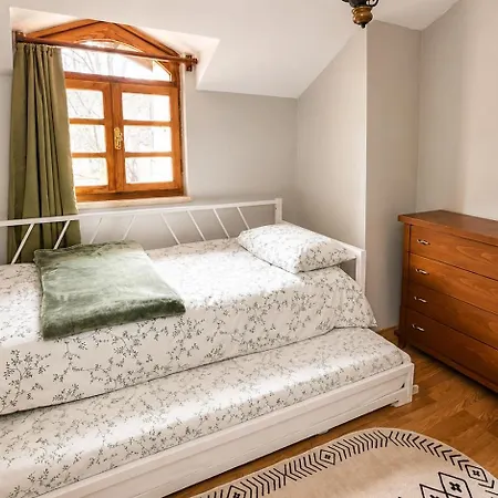 Nest Uludag *